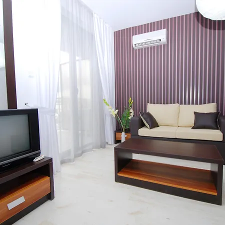 Hotel Rainbow 3 Club