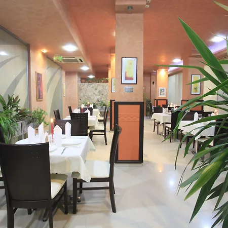 Rainbow 3 Club Hotell Slăntjev Brjag