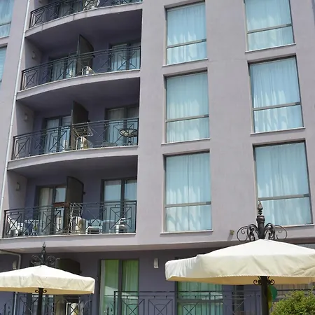 Rainbow 3 Club Szálloda