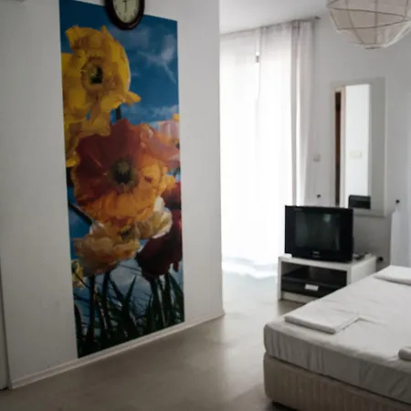 Rainbow 3 Club Napospart