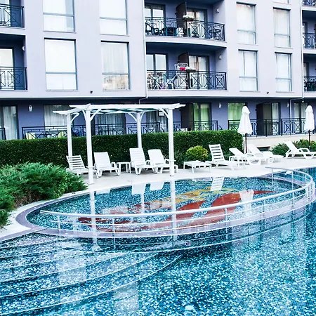 Rainbow 3 Club 3* Napospart