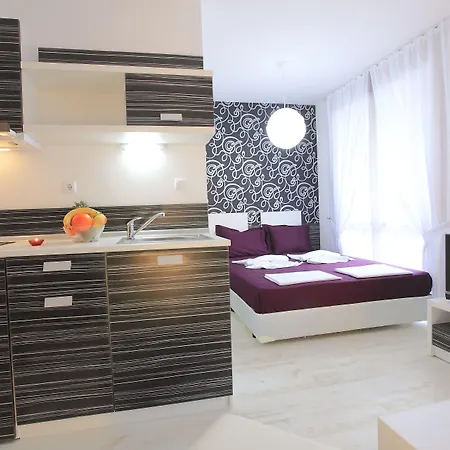 Rainbow 3 Club Szálloda Napospart